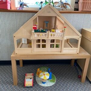 Wooden Dollhouse with Colorful Accessories
